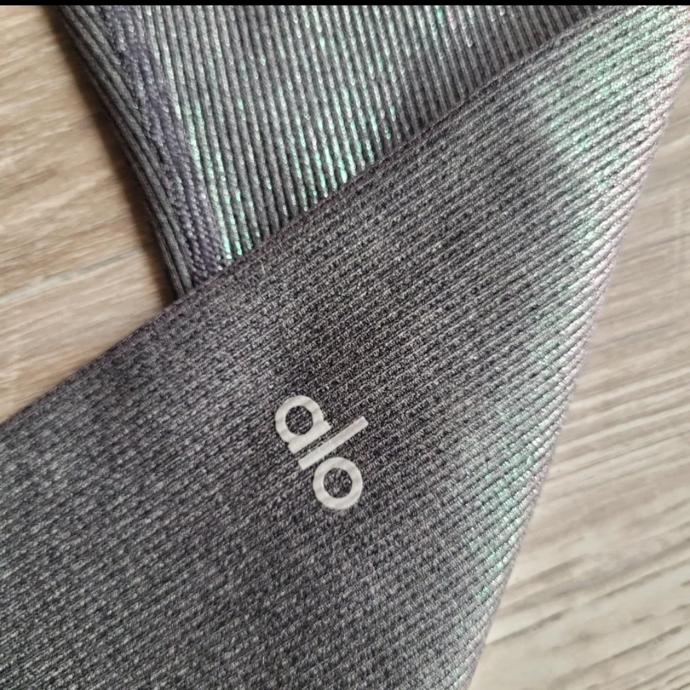 ALO Yoga Soft Ribbed Leggings